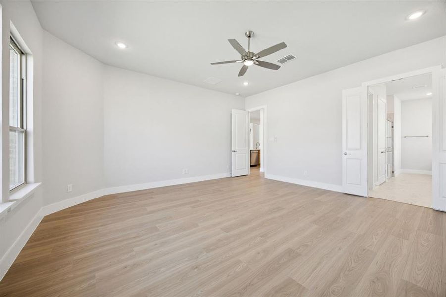 Spacious, unfurnished interior of a new home in Painted Tree Lakeside, McKinney (Image 22). Spacious, unfurnished interior of a new home in Painted Tree Lakeside, McKinney (Image 22).