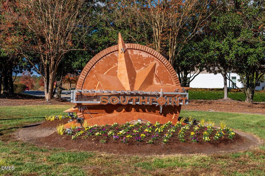 Southpoint sign--4860FayettevilleRd-68