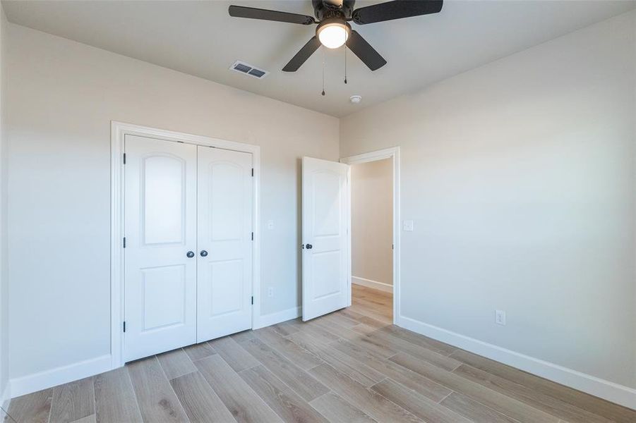 Spacious, unfurnished interior of a new home in , Tuscola (Image 17).