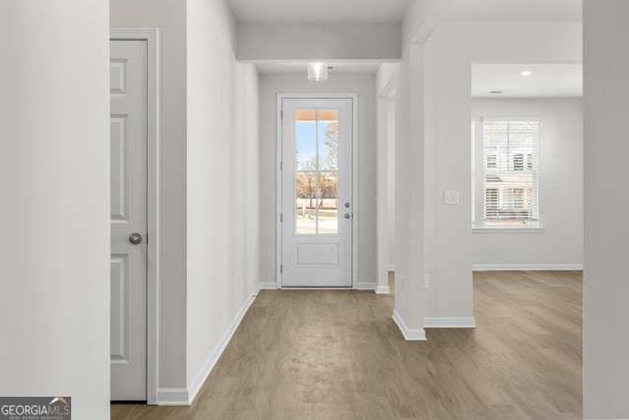 Spacious, unfurnished interior of a new home in Wehunt Meadows, Hoschton (Image 21).