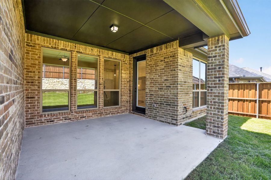 128 Buffalo - Patio