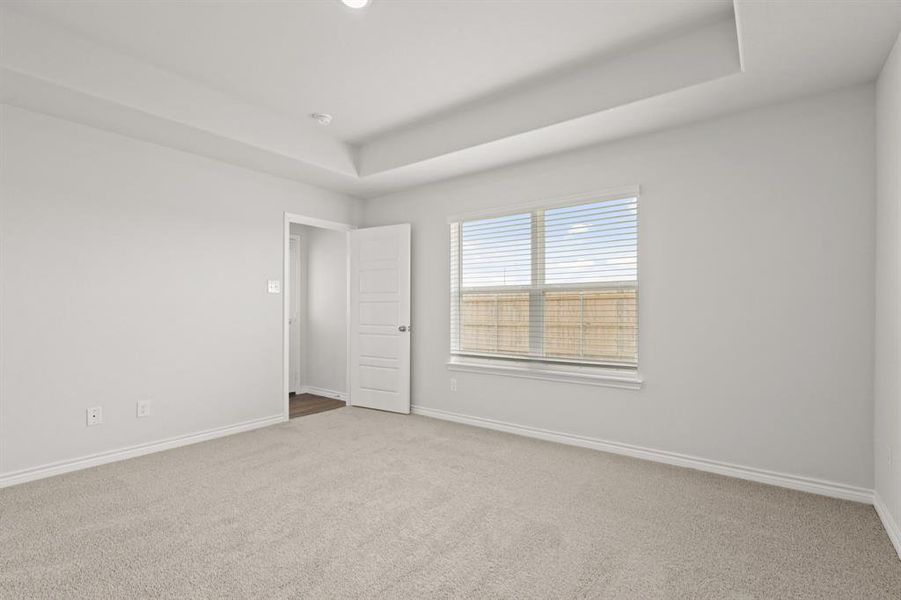 Spacious, unfurnished interior of a new home in Sycamore Landing, Fort Worth (Image 14). Spacious, unfurnished interior of a new home in Sycamore Landing, Fort Worth (Image 14).