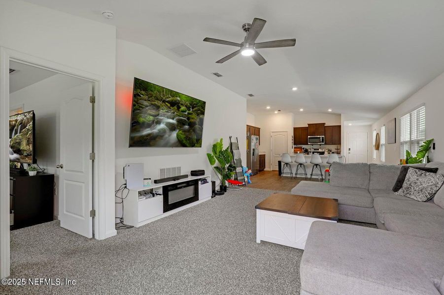 Furnished interior view inside a new home in The Arbors, Jacksonville (Image 24). Furnished interior view inside a new home in The Arbors, Jacksonville (Image 24).