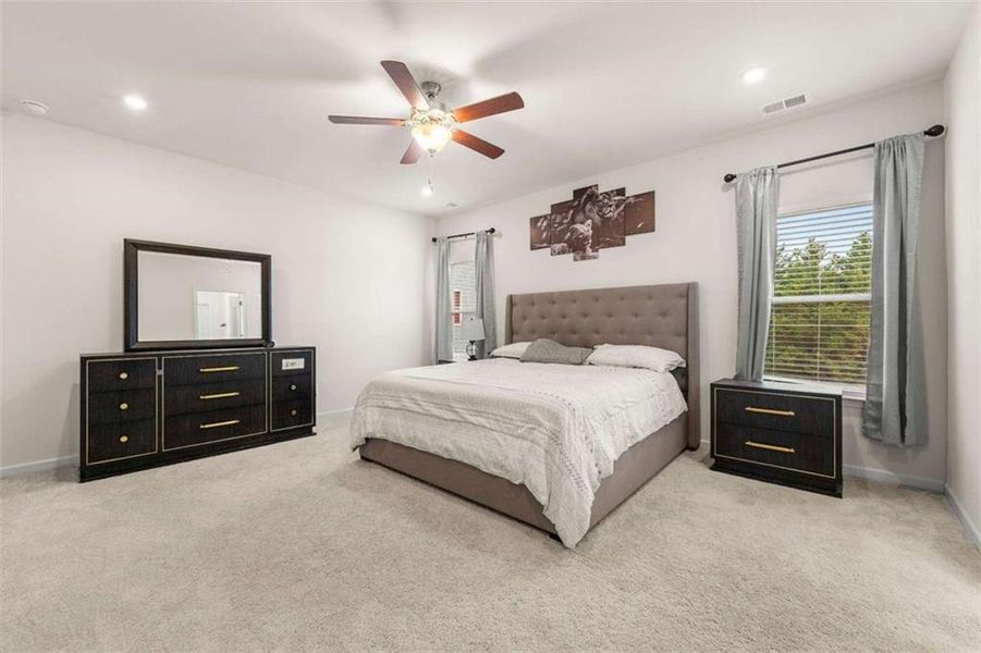 Furnished interior view inside a new home in , Dallas (Image 15). Furnished interior view inside a new home in , Dallas (Image 15).