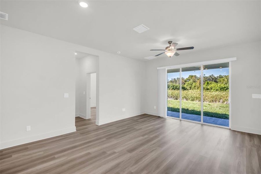 Spacious, unfurnished interior of a new home in Emerald Fields, Hudson (Image 7).