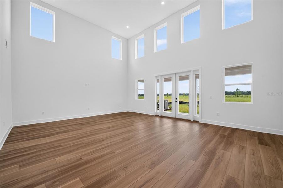 Spacious, unfurnished interior of a new home in Trailside, Mount Dora (Image 23).