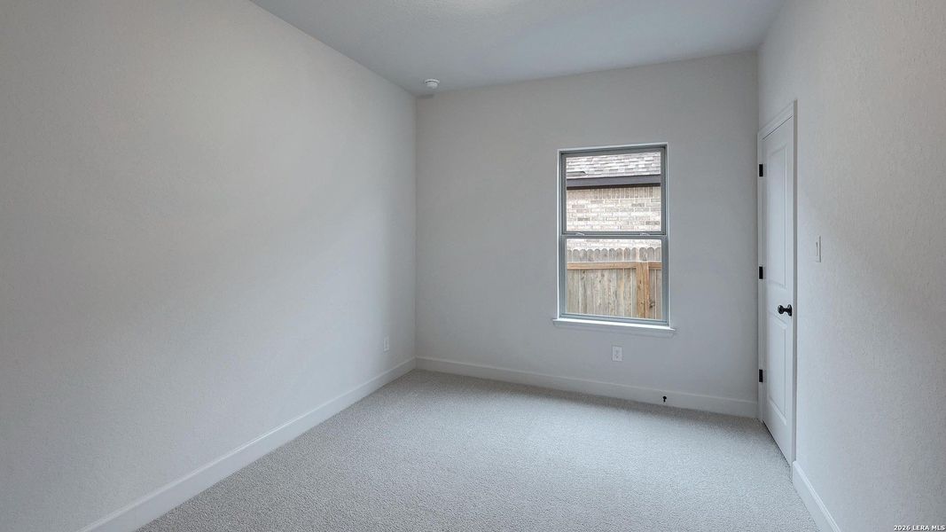 Spacious, unfurnished interior of a new home in Ladera, San Antonio (Image 24).