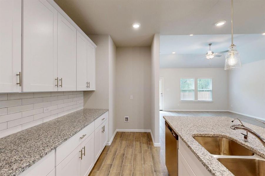 Image 39 of a home in Forest Park. Image 39 of a home in Forest Park.