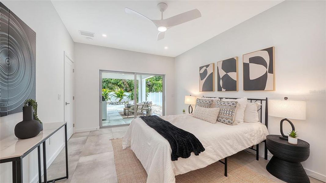 Furnished interior view inside a new home in , Sarasota (Image 71).