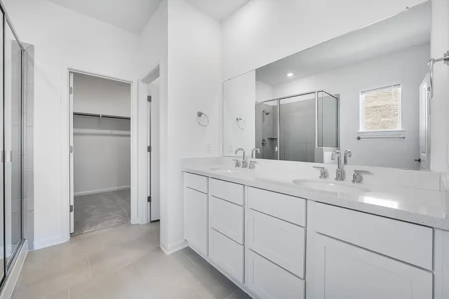 Furnished interior view inside a new home in Emory Crossing, Hutto (Image 3).