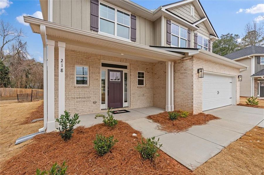 Exterior details and patio area of a home in Canterbury Villas, Carrollton (Image 27).