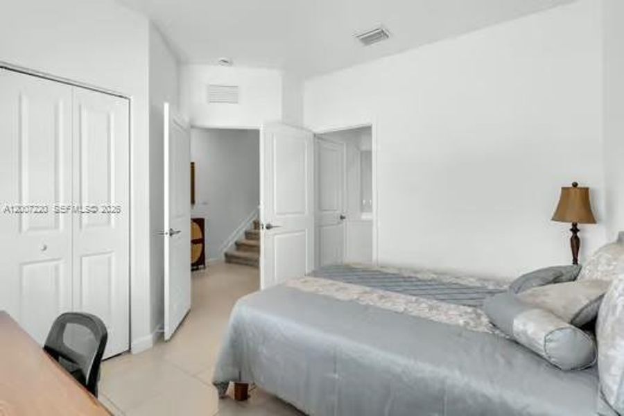 Furnished interior view inside a new home in , Homestead (Image 14).