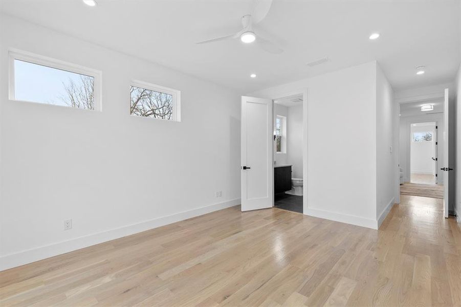 Spacious, unfurnished interior of a new home in , Dallas (Image 24).