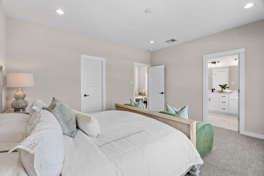 Photos are of a different unit.