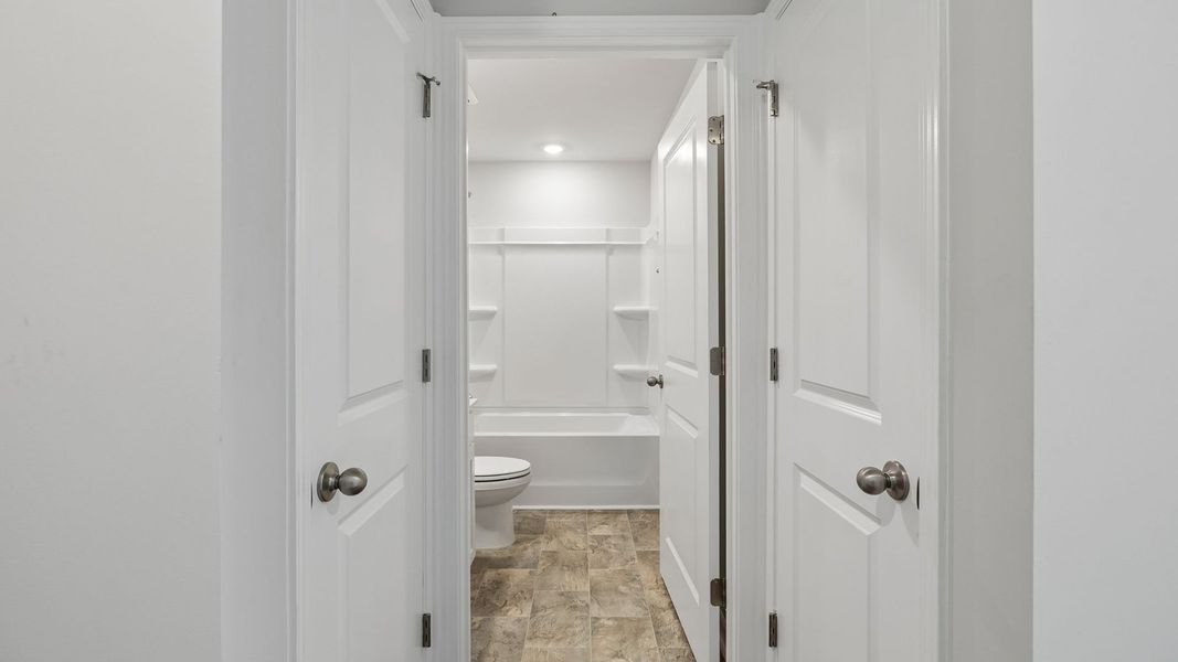 Spacious, unfurnished interior of a new home in Saddle Trace, Lewisburg (Image 18). Spacious, unfurnished interior of a new home in Saddle Trace, Lewisburg (Image 18).