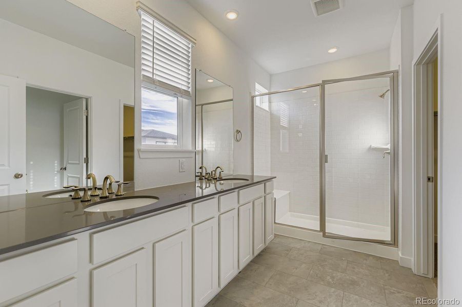 Furnished interior view inside a new home in Vermilion Creek, Centennial (Image 4). Furnished interior view inside a new home in Vermilion Creek, Centennial (Image 4).