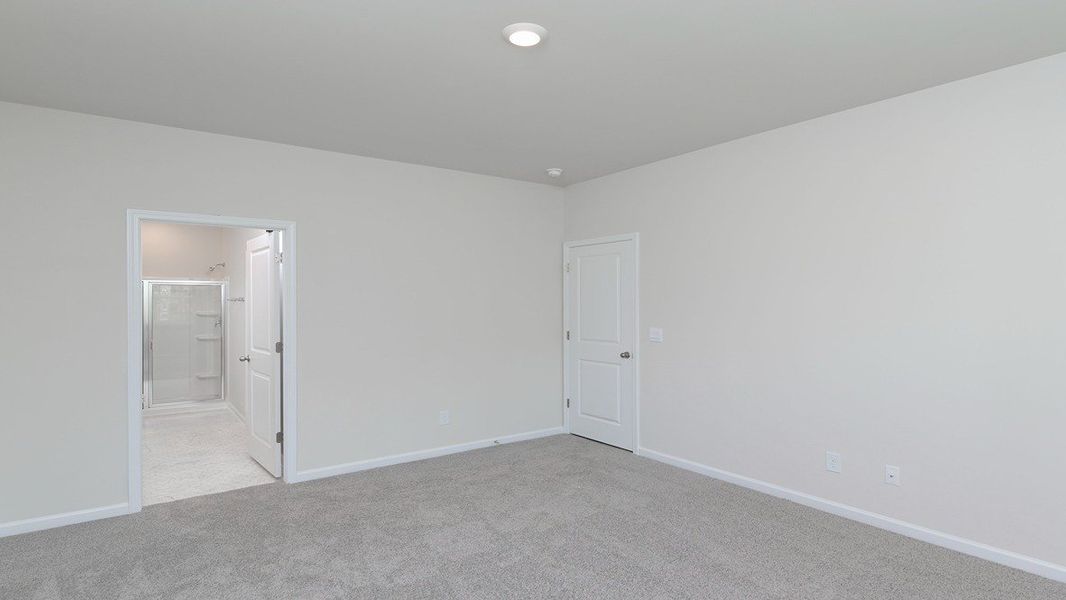 Spacious, unfurnished interior of a new home in Sease's Pond, Gilbert (Image 19).
