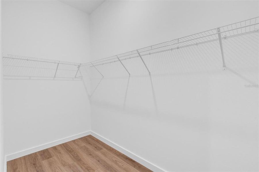 Spacious, unfurnished interior of a new home in , Dunnellon (Image 49).