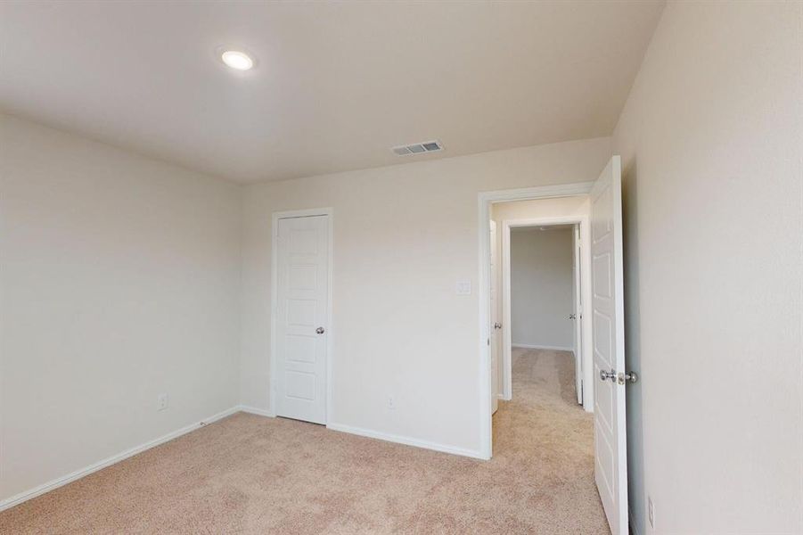 Spacious, unfurnished interior of a new home in Elevon, Lavon (Image 24). Spacious, unfurnished interior of a new home in Elevon, Lavon (Image 24).