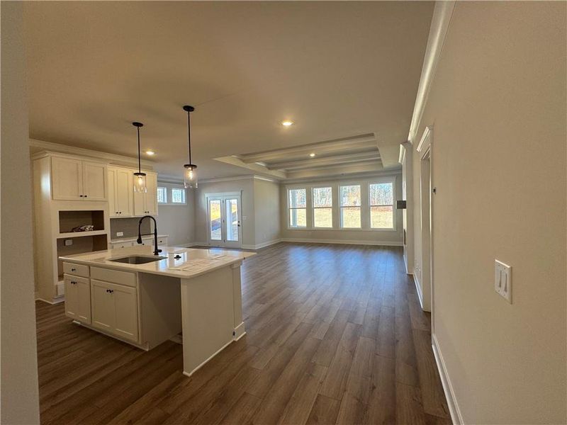 Spacious, unfurnished interior of a new home in Rosewood Lake Preserve, Hoschton (Image 14).