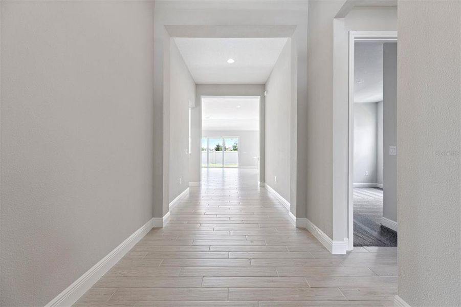 Spacious, unfurnished interior of a new home in Caldera, Spring Hill (Image 23).