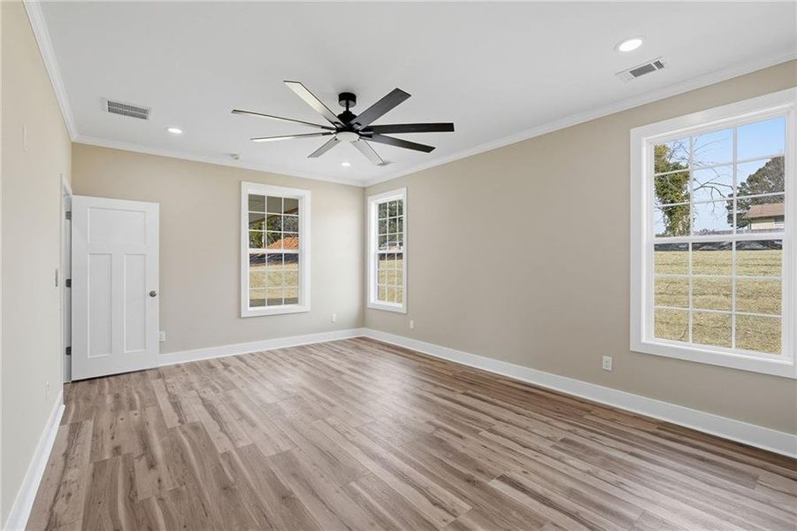 Spacious, unfurnished interior of a new home in , Stone Mountain (Image 40).