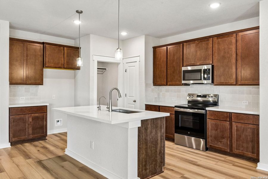 Furnished interior view inside a new home in Cloud Country, New Braunfels (Image 10).