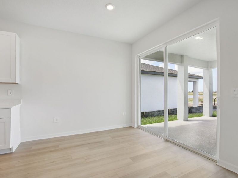 Spacious, unfurnished interior of a new home in Coasterra - Reserve Series, Palmetto (Image 11).