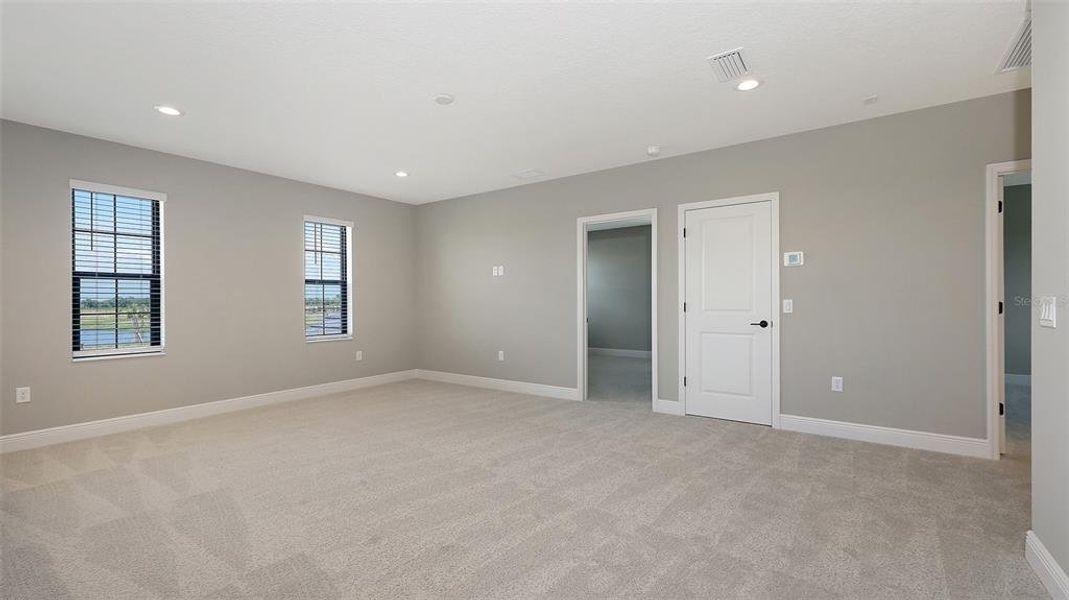 Spacious, unfurnished interior of a new home in Palm Grove, Lakewood Ranch (Image 29).
