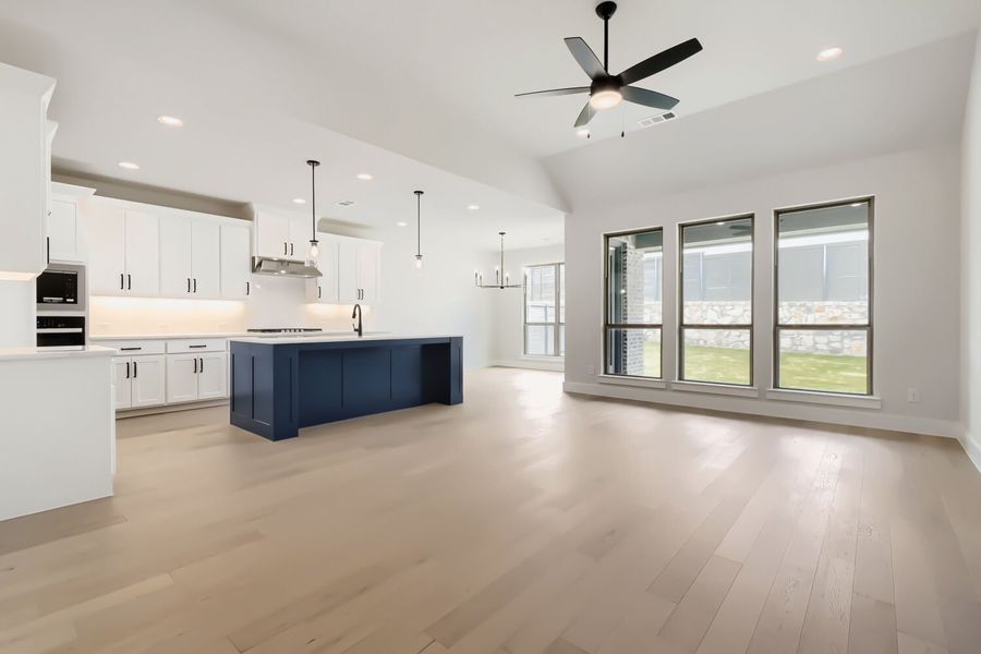 11729 Wildwood - Living Area