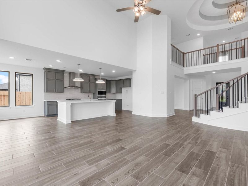 Representative image. Features, specifications, selections and colors may vary.