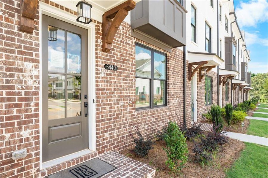 Image 65 of a home in Millcroft Townhomes.