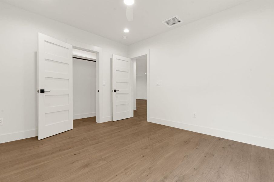 Spacious, unfurnished interior of a new home in , Mount Pleasant (Image 70).