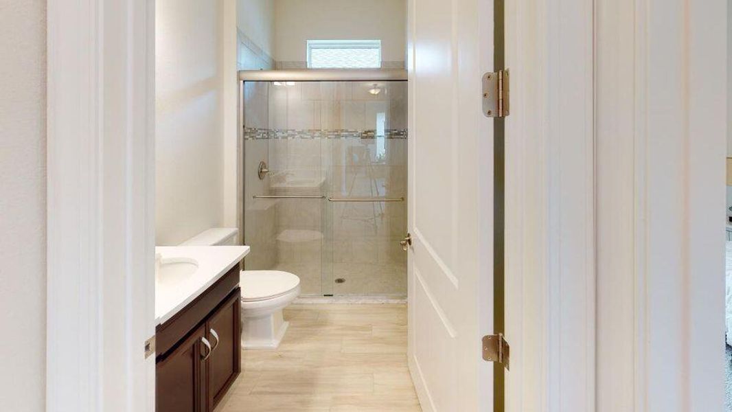 Capri-Bathroom 1