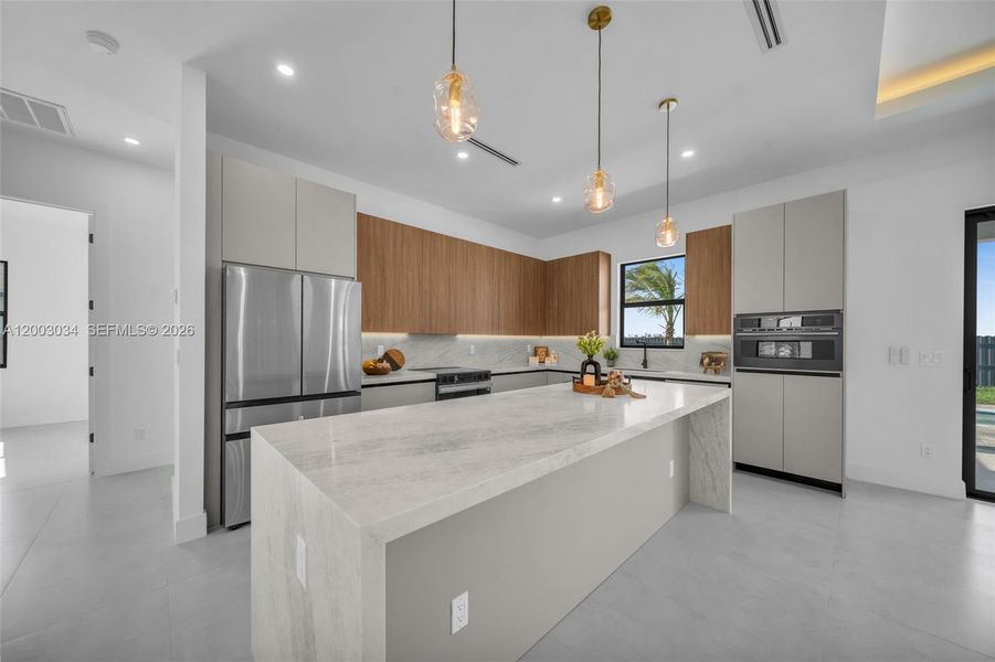 Furnished interior view inside a new home in , Cape Coral (Image 8).