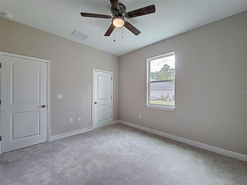 Spacious, unfurnished interior of a new home in , Homosassa (Image 23).