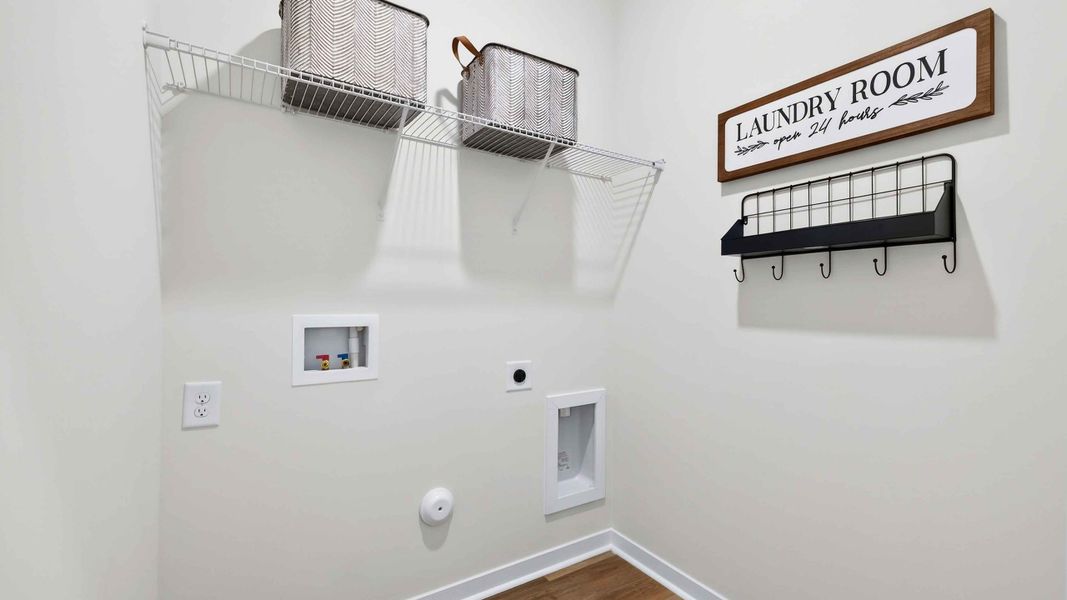 Spacious, unfurnished interior of a new home in Stanton, Richburg (Image 18).