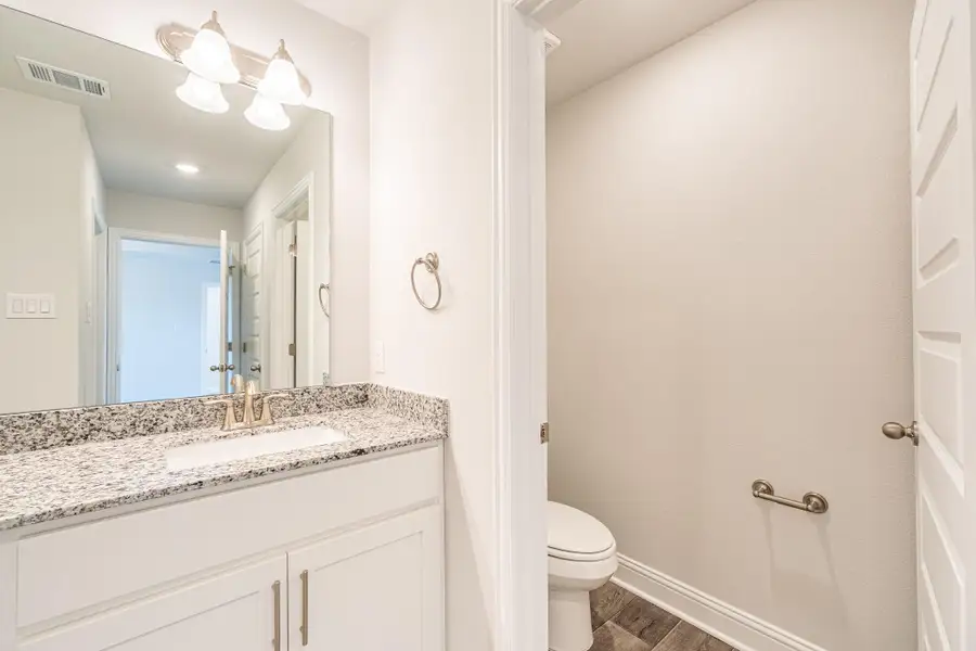 Furnished interior view inside a new home in Stonebrooke, Conroe (Image 4). Furnished interior view inside a new home in Stonebrooke, Conroe (Image 4).