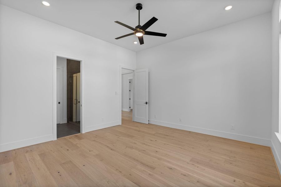 Spacious, unfurnished interior of a new home in , Houston (Image 22).