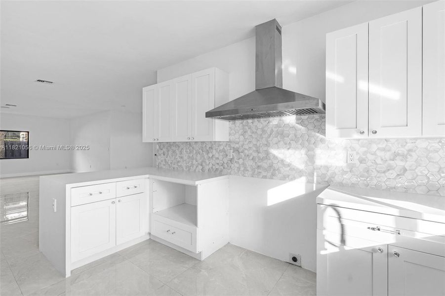 Furnished interior view inside a new home in , Cutler Bay (Image 4).