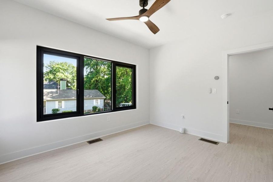 Spacious, unfurnished interior of a new home in , Decatur (Image 49).