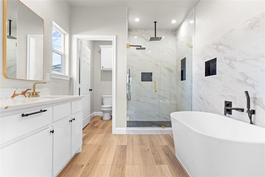 Furnished interior view inside a new home in , Greenville (Image 10).