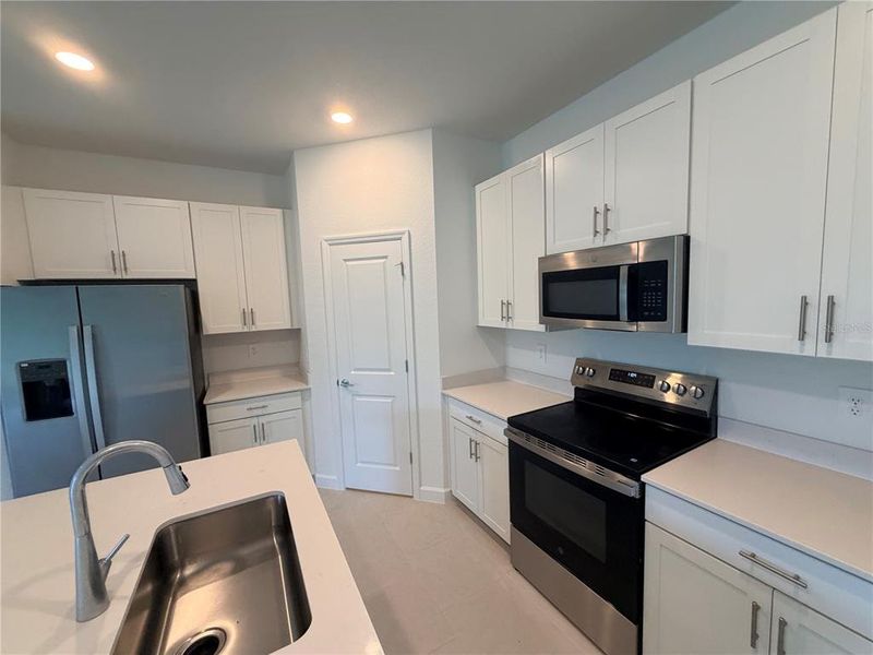 Furnished interior view inside a new home in Island Lakes at Coco Bay, Englewood (Image 3).