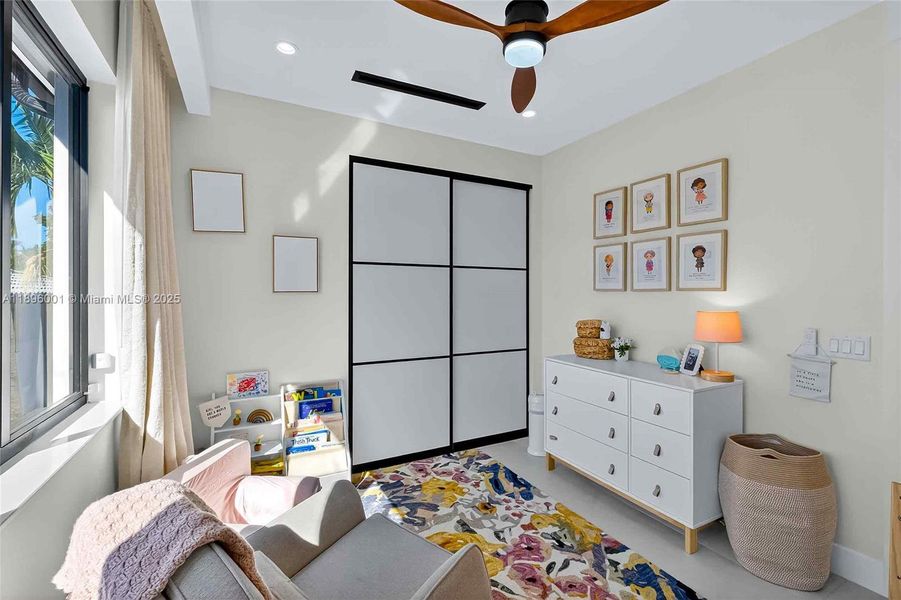 Image 35 of a home in .