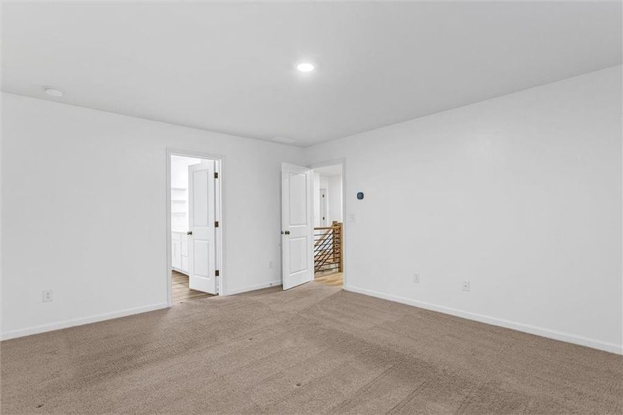 Spacious, unfurnished interior of a new home in Alcovy Trace, Lawrenceville (Image 33).