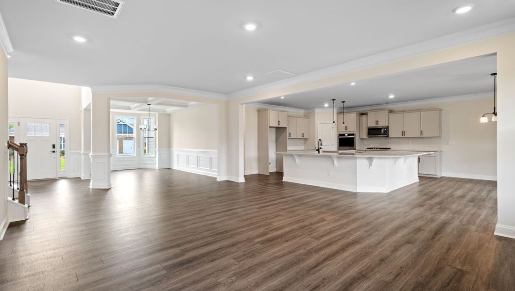 Spacious, unfurnished interior of a new home in Campbell Ridge, Piedmont (Image 21).