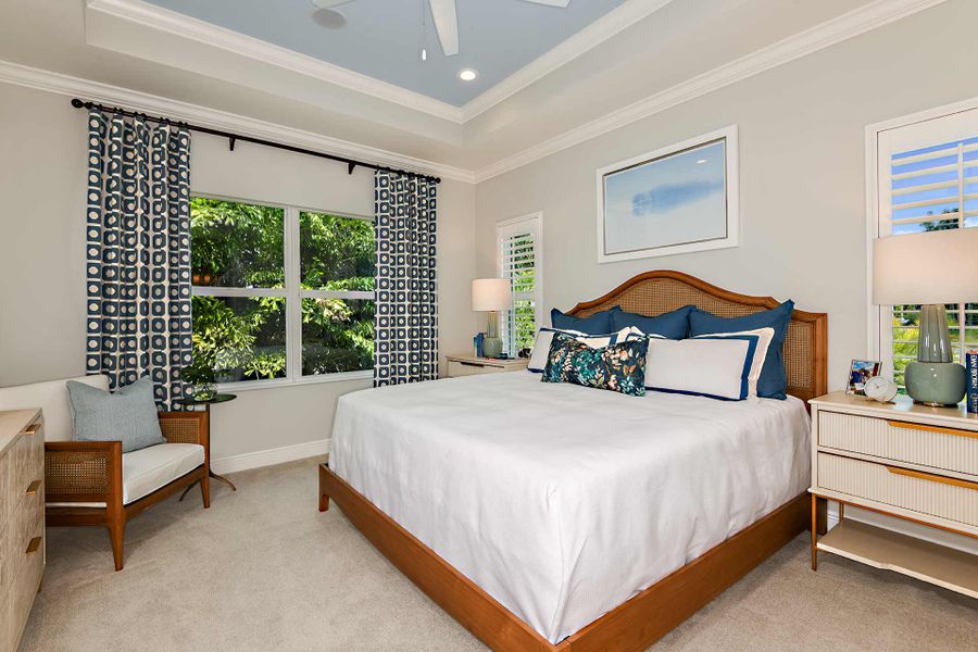 Furnished interior view inside a new home in Windward, Lakewood Ranch (Image 10).