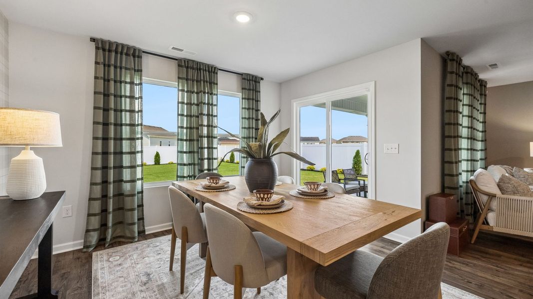 Representative furnished interior of a home built from the Aria by D.R. Horton in CDJ Farms, Portland (Image 39).