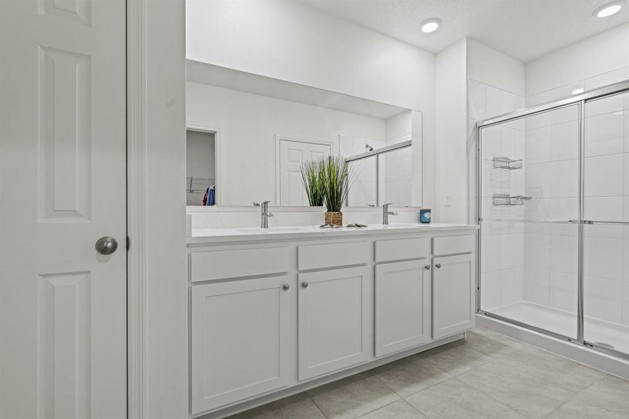 Furnished interior view inside a new home in , Port St. Lucie (Image 30).