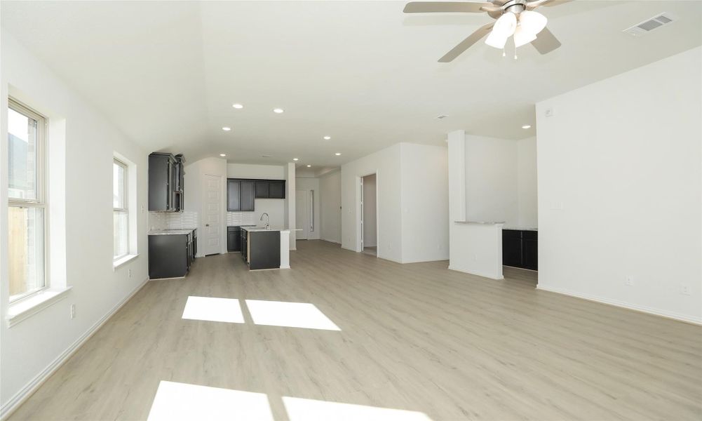 Image 20 of a home in River Ranch. Image 20 of a home in River Ranch.